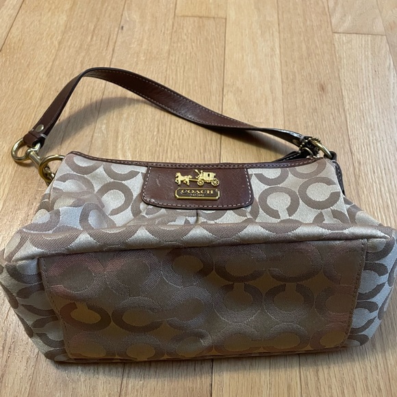 Y2K coach shoulder bag in excellent condition - Picture 5 of 6